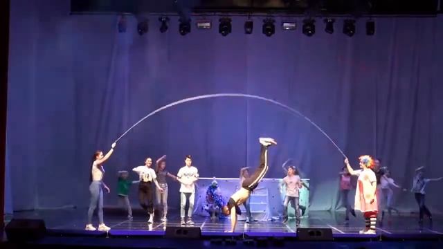 Шари-Вари (скакалки) 20.19.2020г. смотреть онлайн