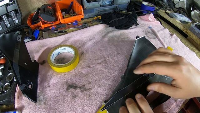 Jak maluje owiewki motocyklowe. Odbudowa motocykla Yamaha MT-10 z USA,Wrecked Bike Rebuild od.5 смотреть онлайн