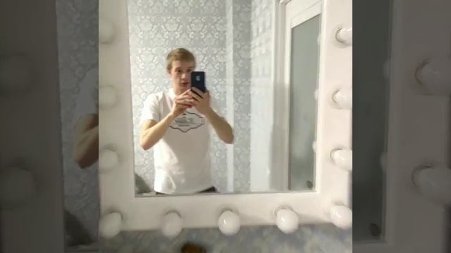 Визажное зеркало с лампочками. Гримерное зеркало смотреть онлайн