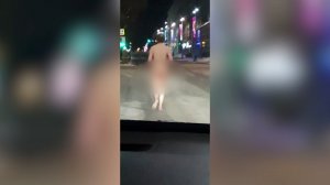 Девочки из проруби и голый бегун по проспекту.