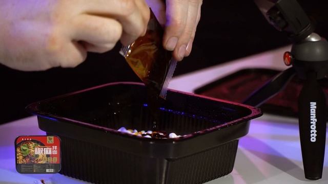 Две контрастные лапши смотреть онлайн