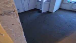 Стяжка пола в квартире. Как это?