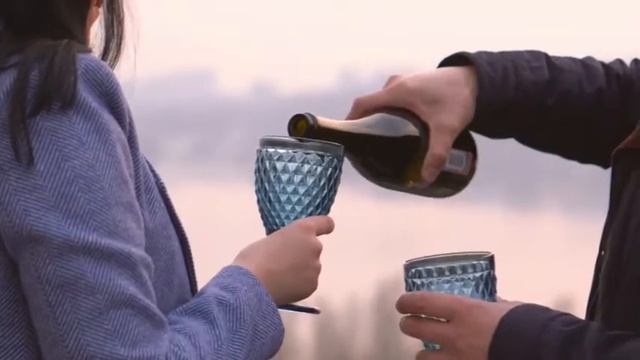 Сюрприз на годовщину отношений романтический сюрприз с живой музыкой смотреть онлайн