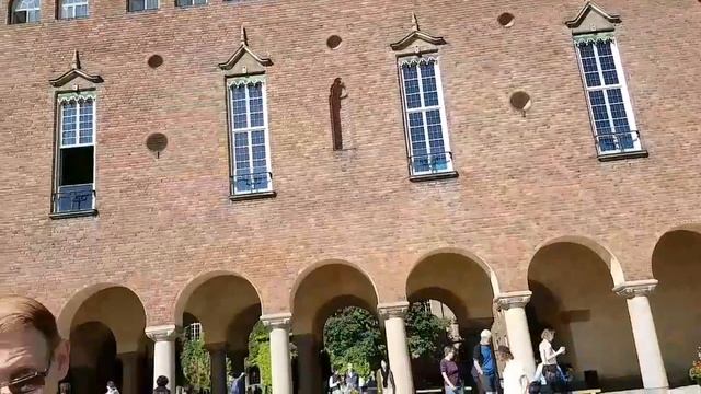 Стокгольмская ратуша — одна из главных туристических достопримечательностей Стокгольма, символ швед смотреть онлайн