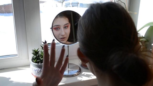 ВЛОГ: паук полинял/новая кофемолка смотреть онлайн