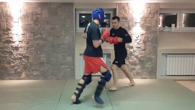 Серийная атака, серия ударов в единоборствах (не для новичков). смотреть онлайн