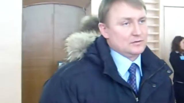 Александр Шерин на избирательном участке..AVI смотреть онлайн