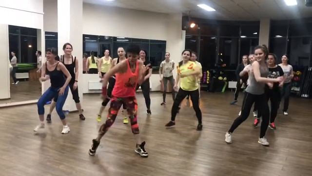 Chantaje/Shakira feat. Maluma/Zumba/зумба/Ижевск смотреть онлайн