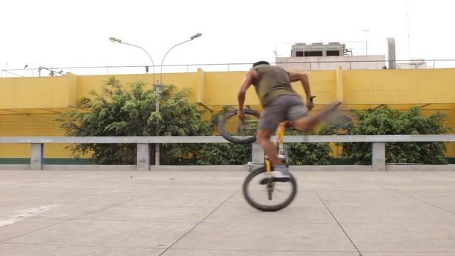 Flatland Bmx Peru Training 2015 - undertaker full pivot back wheel смотреть онлайн