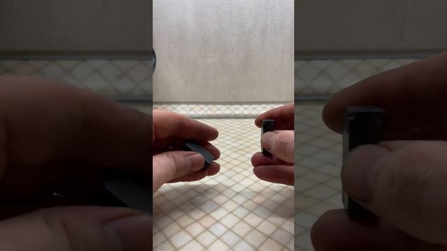 Почему магниты притягиваются или отталкиваются? смотреть онлайн