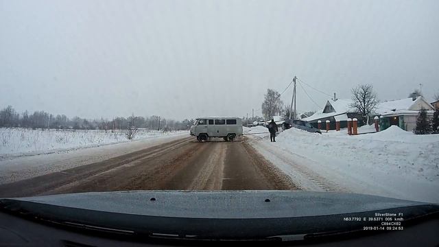 Взаимопомощь на рязанских дорогах. Дело было не в бабине, раздолбай сидел в кабине! смотреть онлайн