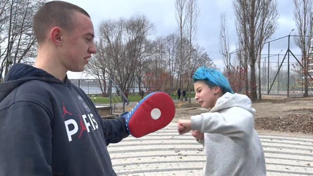 С НОВЫМ ГОДОМ, ДРУЗЬЯ! смотреть онлайн