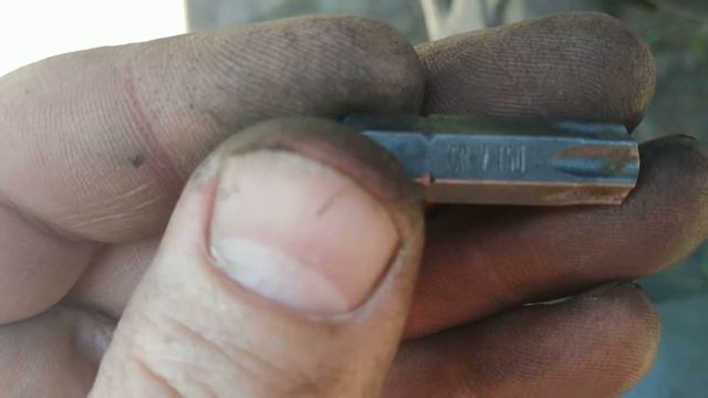 Замена задних тормозных колодок и пыльников троса ручника на Пежо 308 св смотреть онлайн