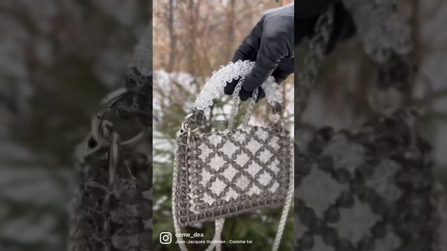 Сумка Chanel Boy из хрустальных бусин смотреть онлайн