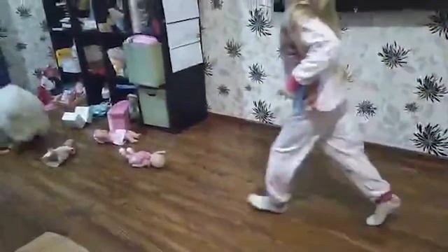 Нападение белого медведя на человека смотреть онлайн