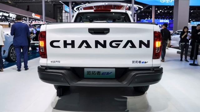 Changan Lantuo electric pickup truck смотреть онлайн