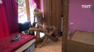 Дом-2: Кристина с Машей напали на Мариану