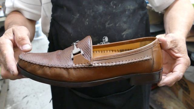 Cobbler's Bench Shoe Repair in 4k UHD смотреть онлайн
