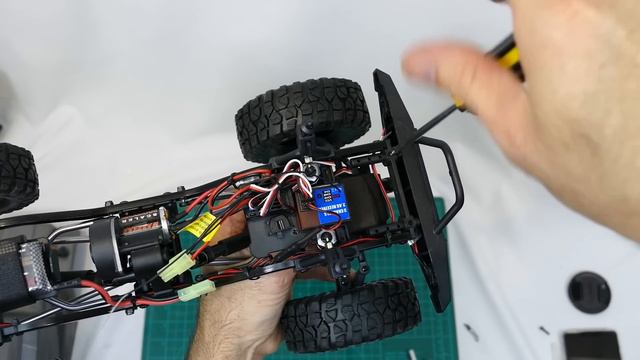RGT HSP 1/10 4WD Rock Crawler SUPER EASY MODS - Suspension & Steering смотреть онлайн