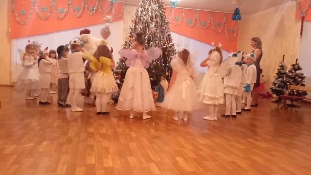 Утренник в детском саду！Просто чудо） смотреть онлайн