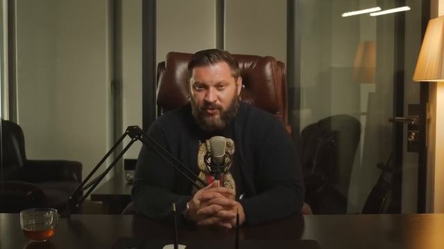 ГЛАВНЫЙ ПРИЗНАК ТОГО,ЧТО ЖЕНЩИНА СЕБЯ НЕ ЛЮБИТ смотреть онлайн