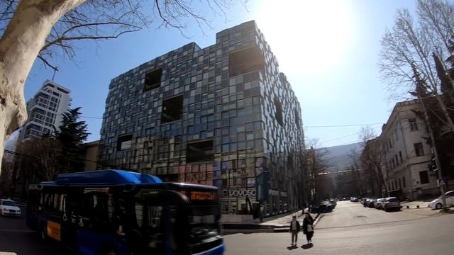 Не-туристический Тбилиси. Ваке-Марджанишвили-Фабрика смотреть онлайн
