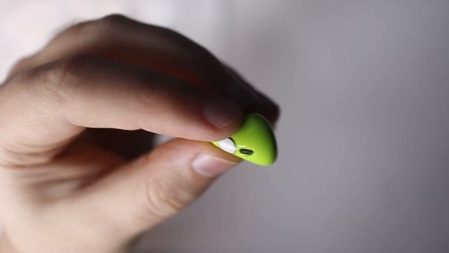 Как убрать царапины с AirPods? Пряник из мультфильма "Крайний космос". смотреть онлайн