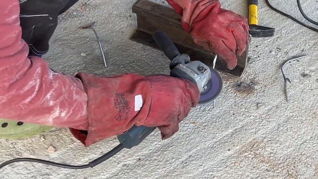 Вилки, жарить сосиски на костре смотреть онлайн