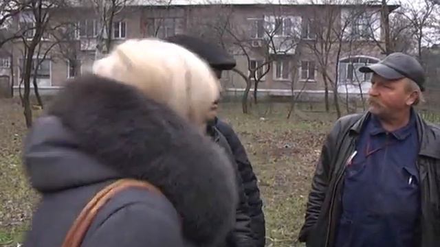 Жители окрестных домов выступают против попыток захвата офиса Анисимова Е. в Запорожье смотреть онлайн