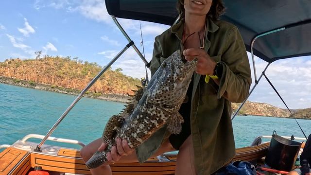 THE WILD FRONTIER (Fishing & Foraging in Remote Australia) смотреть онлайн