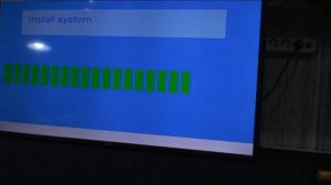 Телевизор BBK 40lex-7127/fts2c. Шасси:P75-2841V6.1  Завис на заставке.