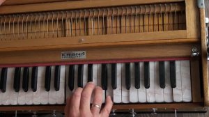 Обучение на фисгармонии Аккорды мелодии 3