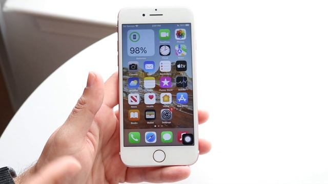 iOS 15.8.1 On iPhone 7! (Review) смотреть онлайн