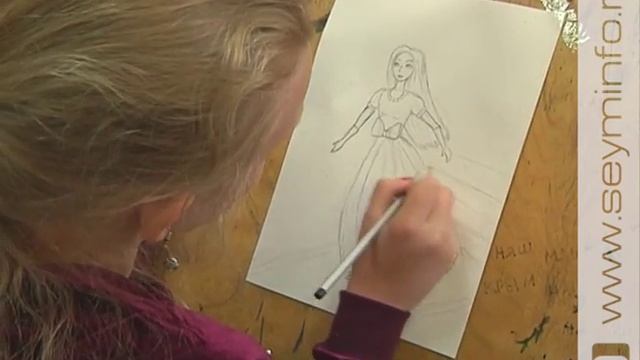 В курской художественной школе начались вступительные экзамены смотреть онлайн