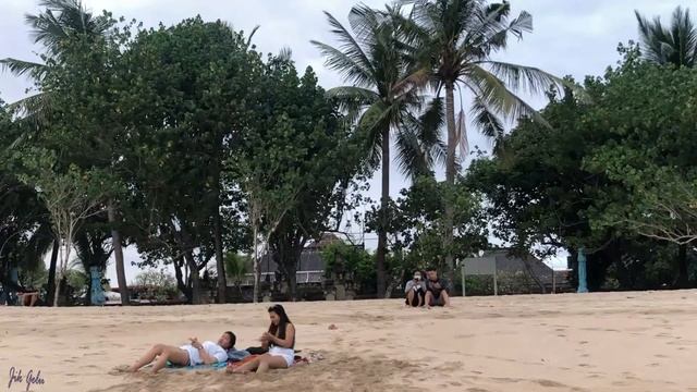 Explore Kuta Beach, Bali смотреть онлайн