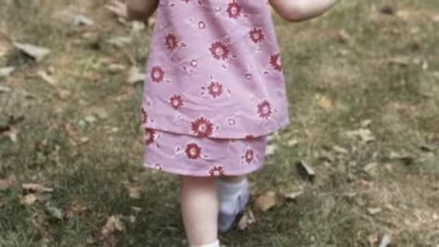 She Walks in Beauty by Lord Byron смотреть онлайн