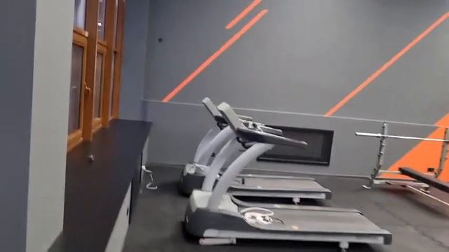 Полная отделка помещения для тренажерного зала от Рейндэр