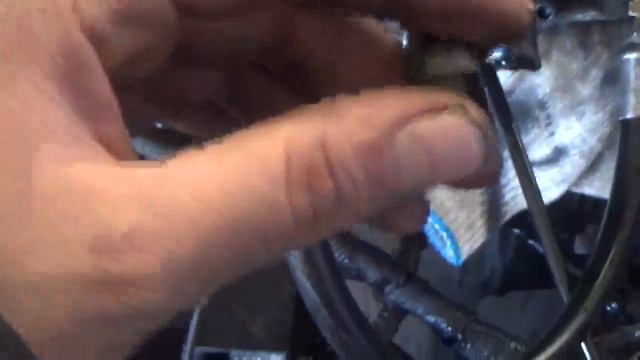 Проверка давления масла в двигателе 662920 12 096453 OM662LA 2.9 л. turbo Musso, Rexton, Korando смотреть онлайн