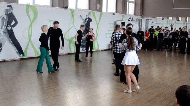 Хастл, Discofox, Февральский марафон 2023, JnJ Beginner, 14 финала, заход 2 смотреть онлайн