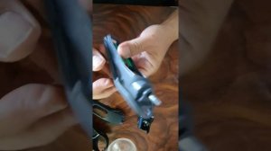 How to open the battery on Braun 5514