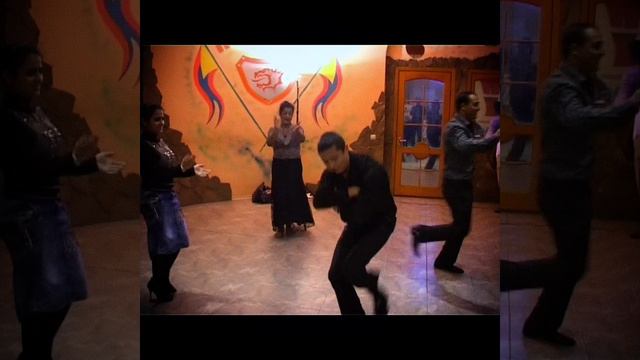 ЦЫГАН ТАНЦУЕТ смотреть онлайн