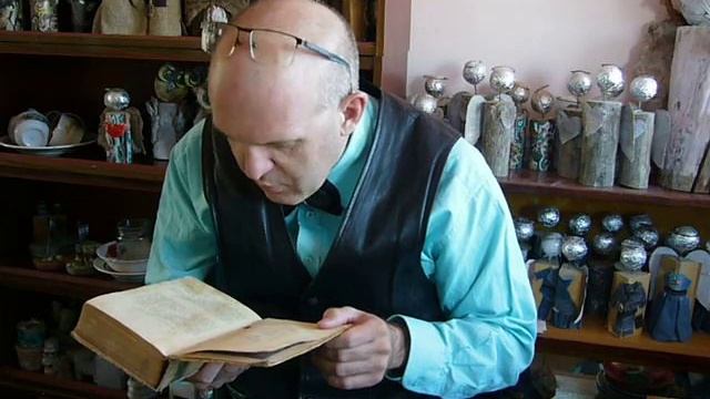 Книжная коробка.Много мусора,но...Разбираем смотреть онлайн