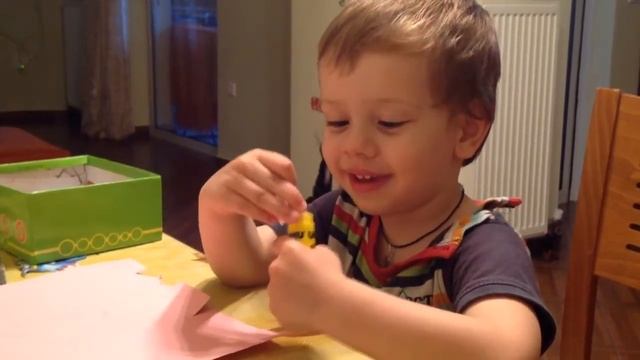 Ребенок-билингв.  Разговор по гречески и по русски