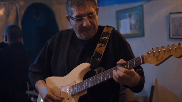 Tenacity || Hayden Chisholm and the D.K. Heroes смотреть онлайн