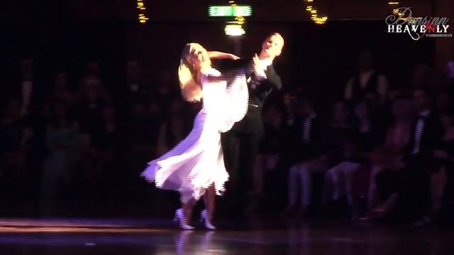 Alexander and Irina - Slow Foxtrot смотреть онлайн