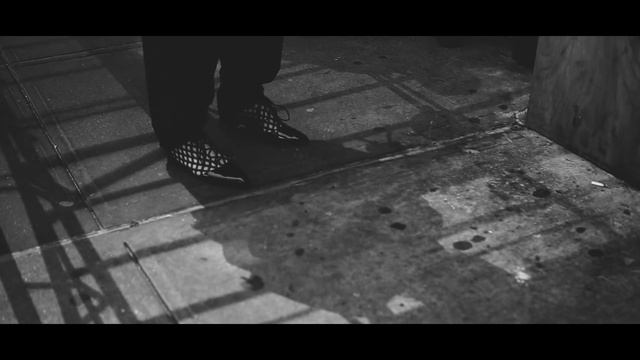 Italian Vogue PETER LINDBERGH "WALKING" смотреть онлайн