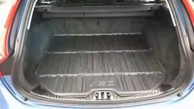 Volvo V60 V60 D3 Momentum AHK Navi Xenon Standhz. смотреть онлайн
