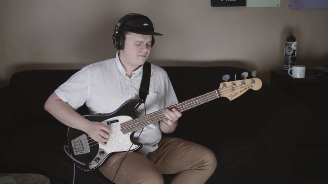 Fender JMJ Mustang Bass - Quick Demo смотреть онлайн