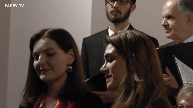 Alvard Mayilyan and Solange Merdinian Singing "Panis Angelicus" смотреть онлайн