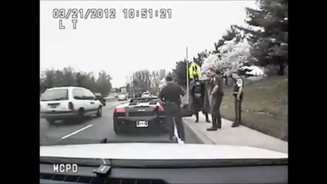 Batman gets pulled over смотреть онлайн